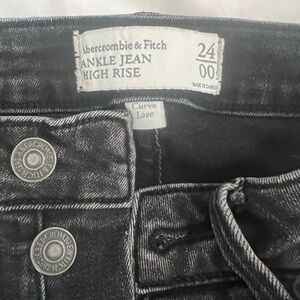 Gray Abercrombie ripped jeans 00